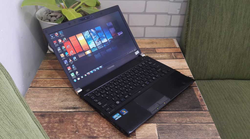 TOSHIBA DYNABOOK R731