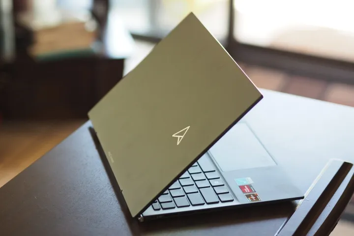 Zenbook S13