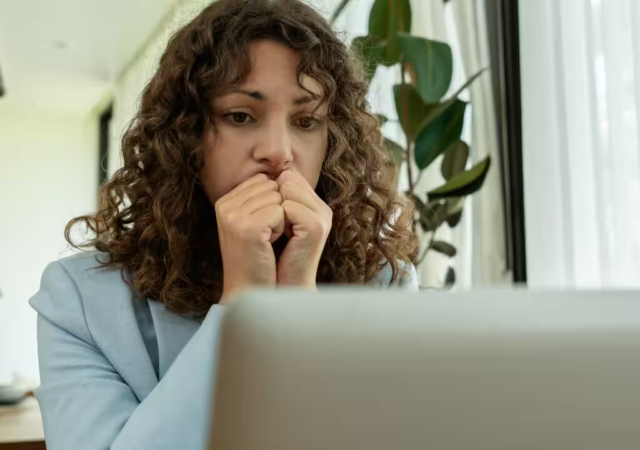 peretasan webcam banner