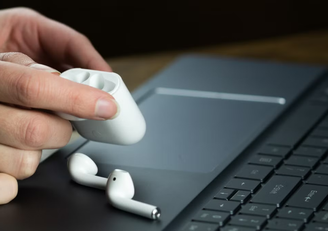 koneksi airbuds ke laptop banner
