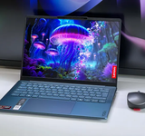 laptop untuk desain grafis banner